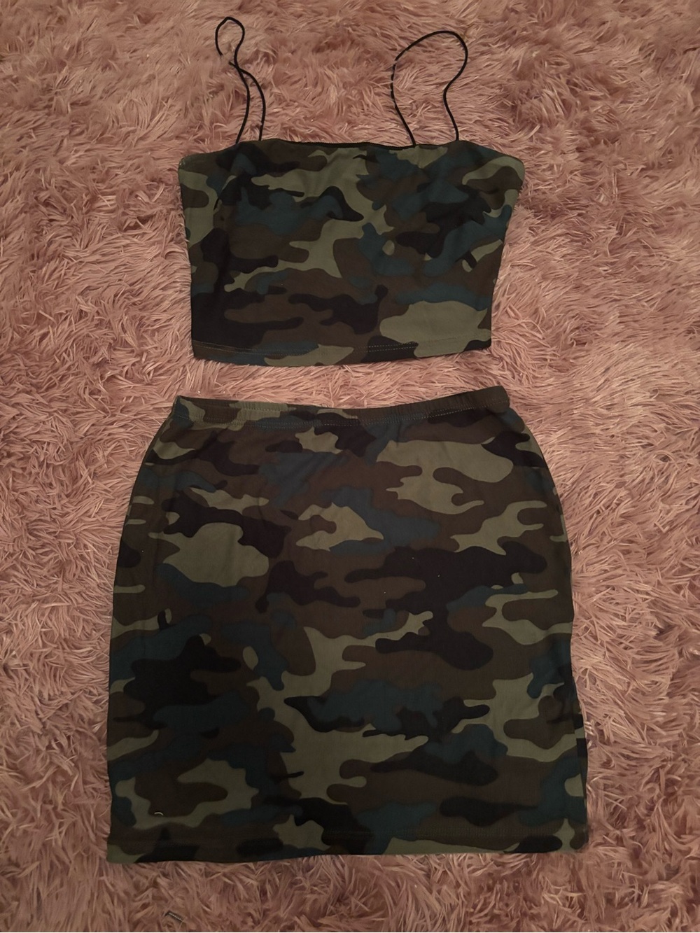 Fashion Nova Green Camo Skirt & crop top set - Camouflage